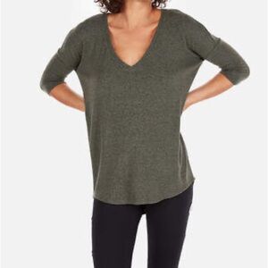 Express Dolman Sleeve Hi Lo V-neck Tunic Length Super Soft Moss Green Top Size M